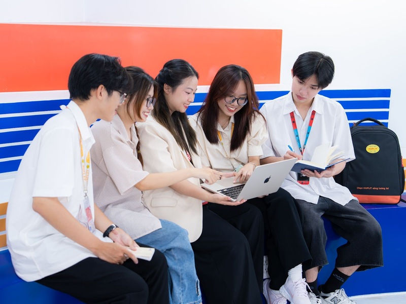 học lực trung bình nên chọn ngành nào khối d