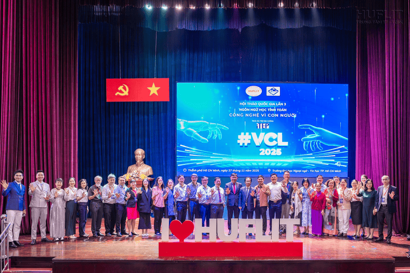 HUFLIT tạo cơ hội thực hành và trình bày nghiên cứu cho sinh viên