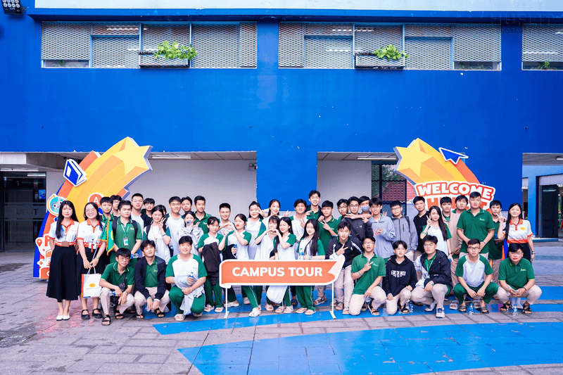 Tham gia HUFLIT Campus Tour