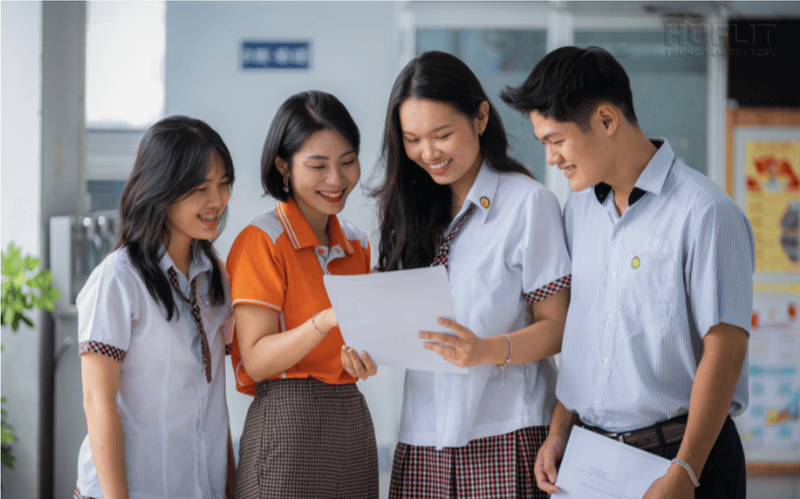 Điều kiện xét tốt nghiệp Đại Học tại HUFLIT