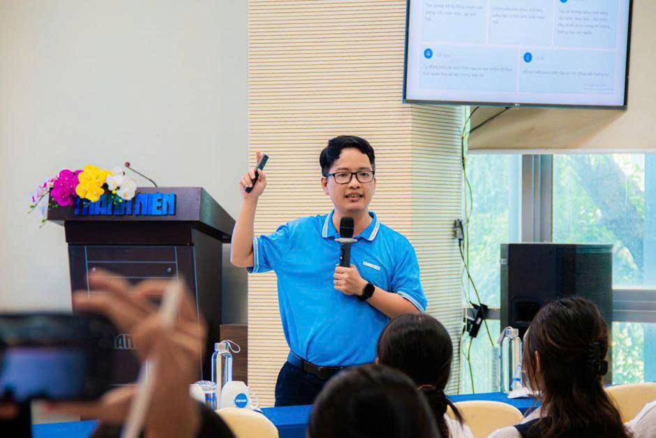 Nhà báo Đặng Sinh chia sẻ cách sử dụng AI để mở rộng không gian sáng tạo báo chí