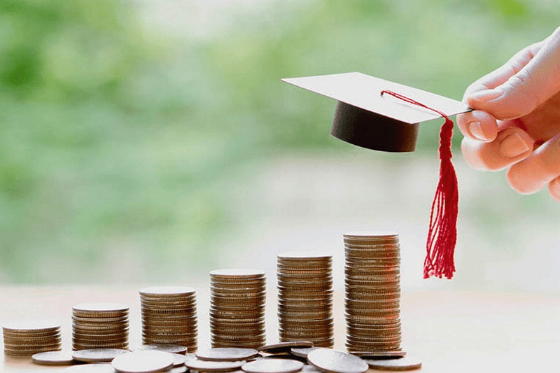 4-nam-dai-hoc-het-bao-nhieu-tien-1