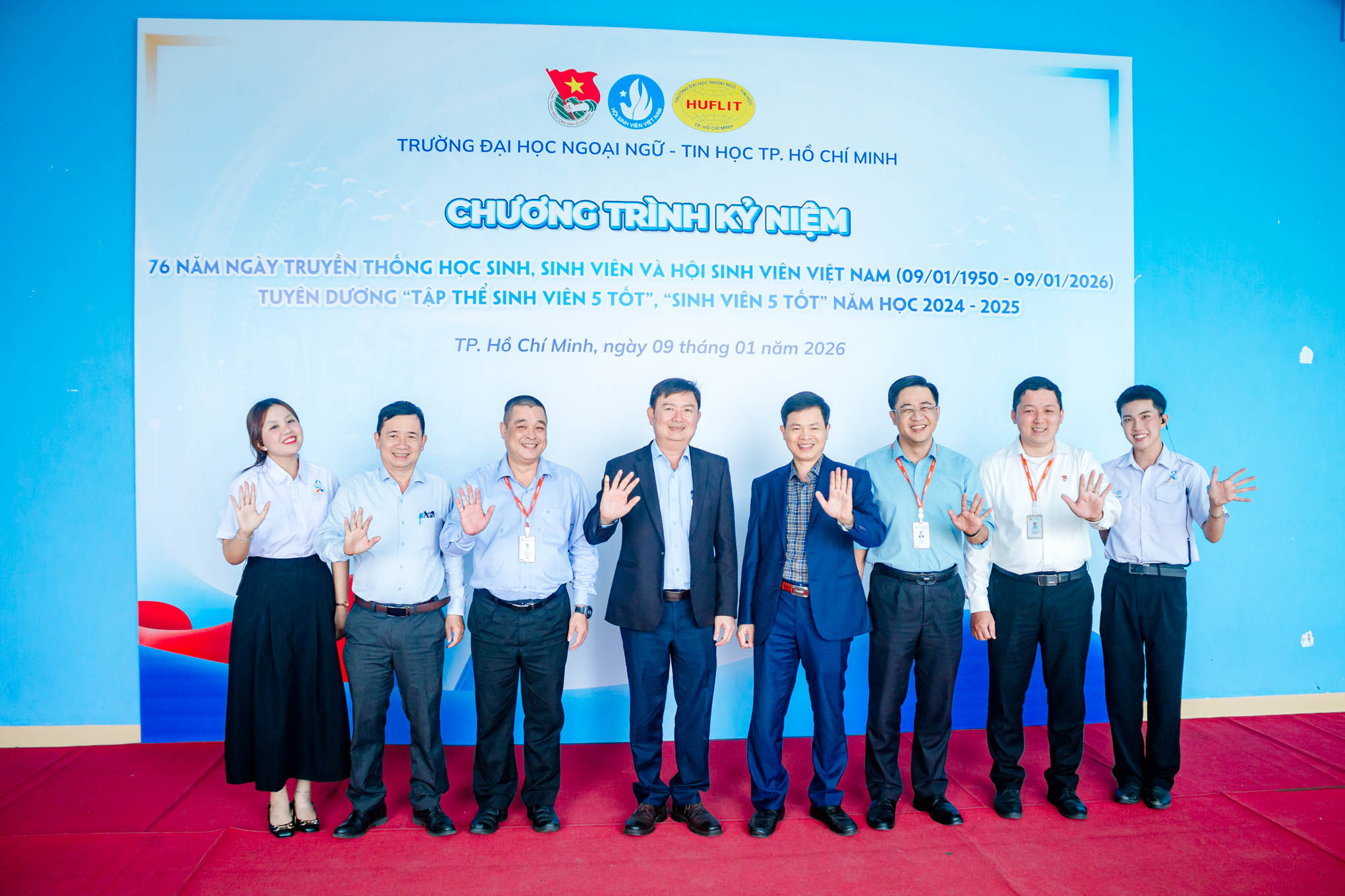 HUFLITers lan tỏa những giá trị tích cực và tinh thần cống hiến nhân dịp Kỷ niệm 76 năm Ngày truyền thống Học sinh, Sinh viên Việt Nam và Hội Sinh viên Việt Nam (09/01/1950 - 09/01/2026)