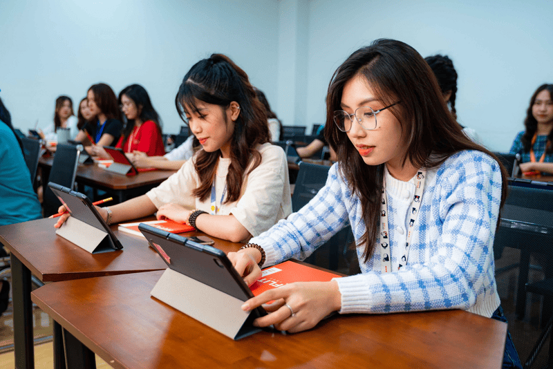 Học hỏi liên tục