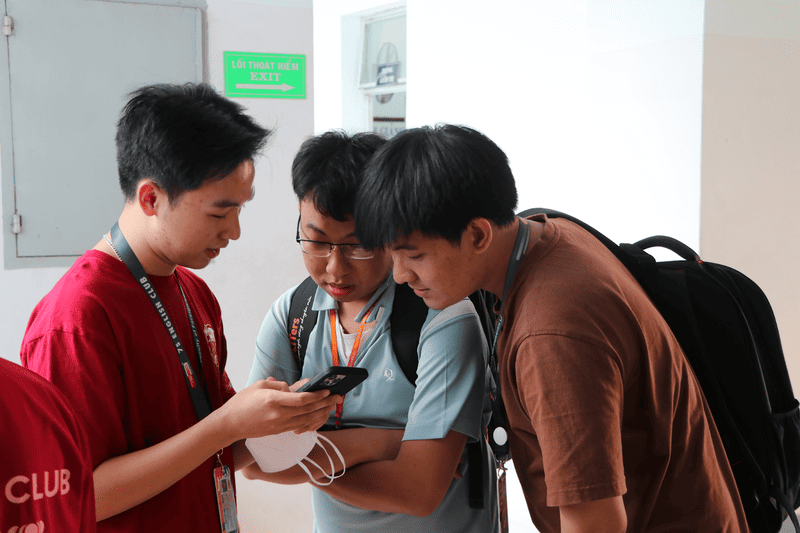 Áp lực từ kỳ vọng gia đình, xã hội