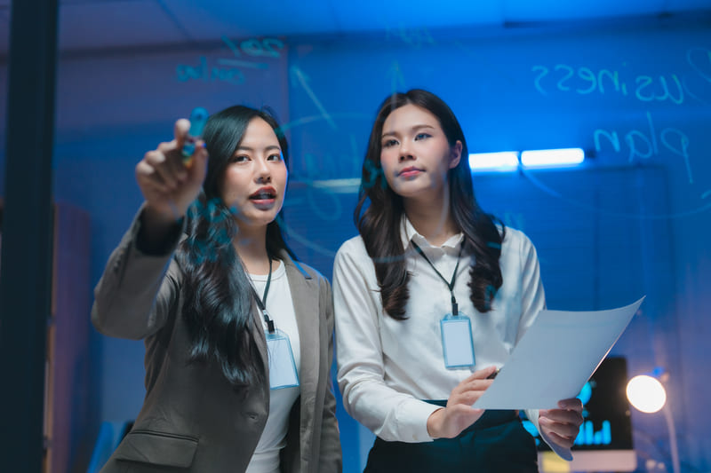 Người học Toán tiếp cận dữ liệu và công nghệ AI hiện đại