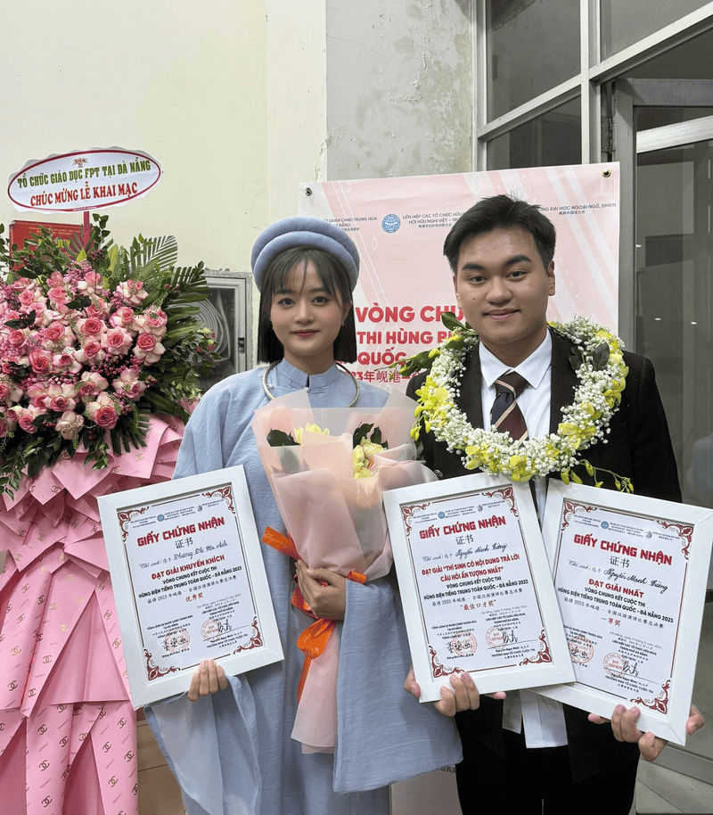 Sinh viên Thượng Thị Vân Anh khoa Ngoại ngữ HUFLIT