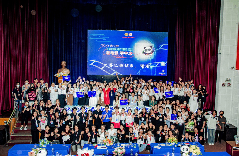 Câu lạc bộ tiếng Trung