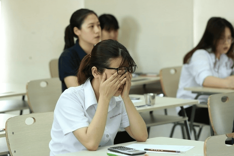 Các mốc cảnh báo học tập được áp dụng theo quy chế thôi học