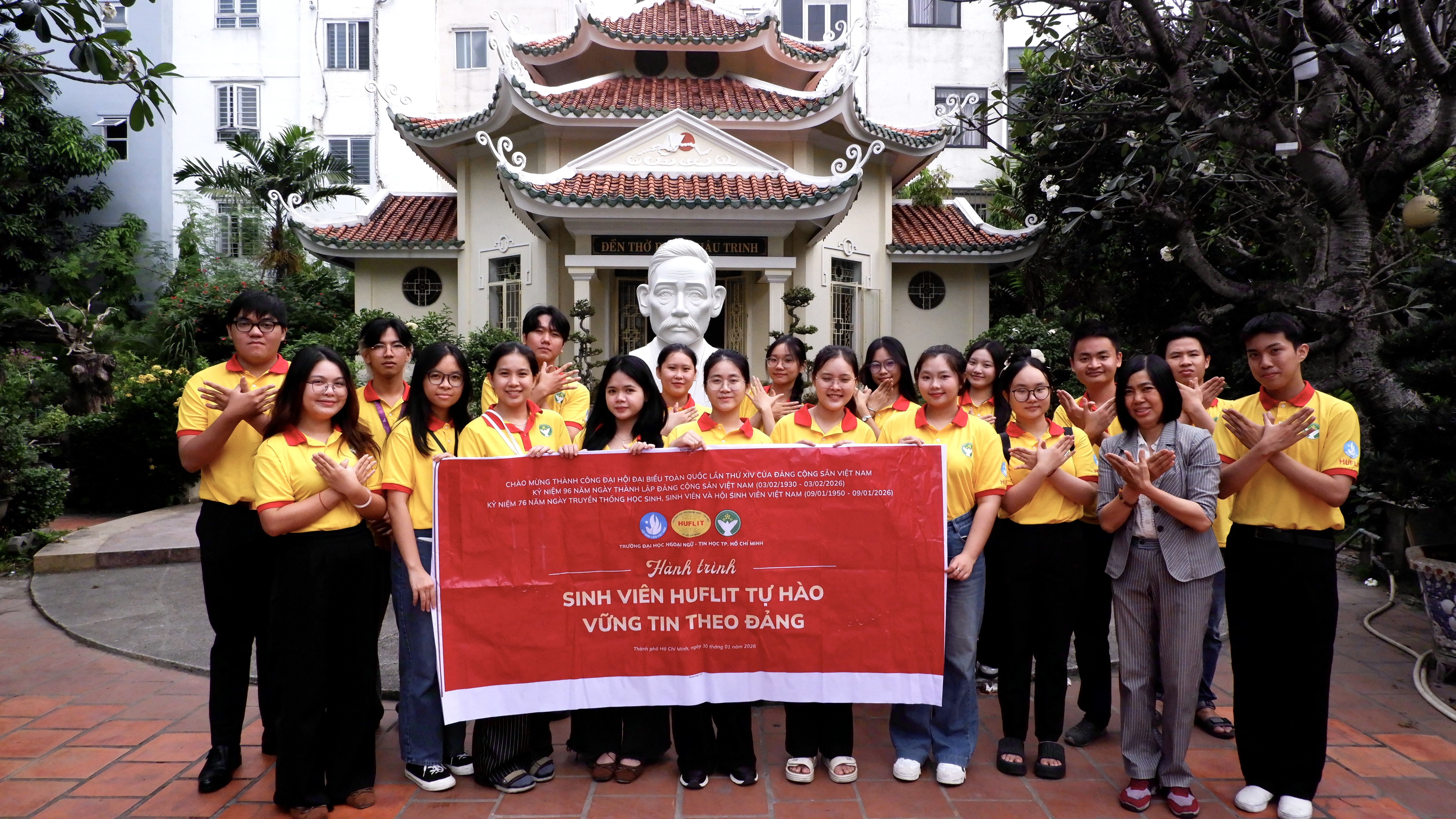 Chiến dịch Xuân tình nguyện HUFLIT 2026 - Dấu ấn trách nhiệm và tinh thần cống hiến của tuổi trẻ