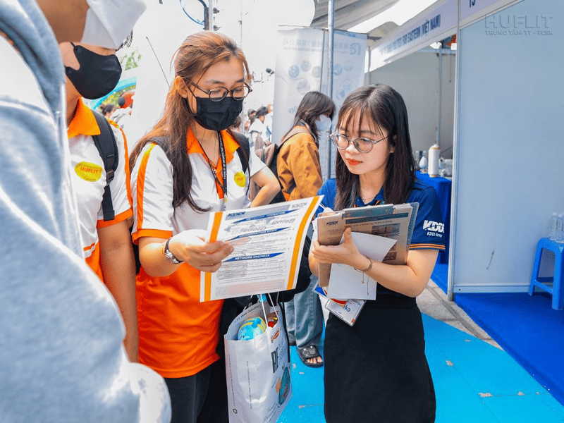 HUFLIT có mạng lưới liên kết lớn với các doanh nghiệp