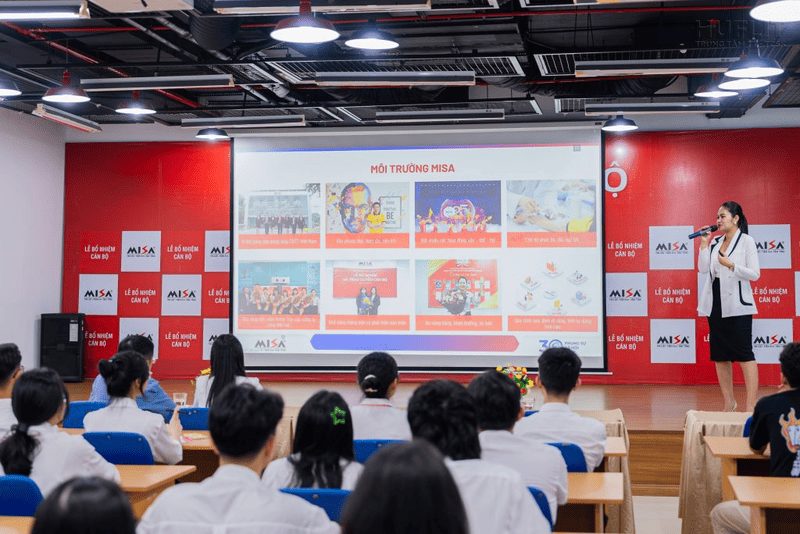 Khám phá môi trường thực tế tại các doanh nghiệp