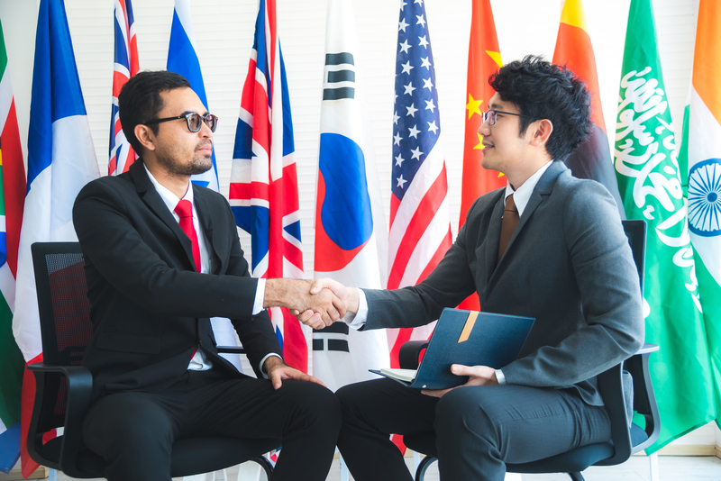 chuyên viên đối ngoại
