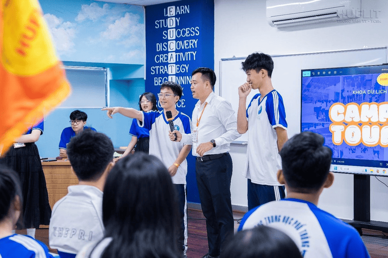 Các chương trình học tại HUFLIT