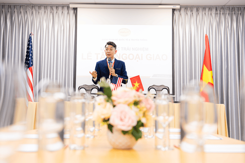 nen-hoc-quan-he-quoc-te-hay-ngon-ngu-anh-3