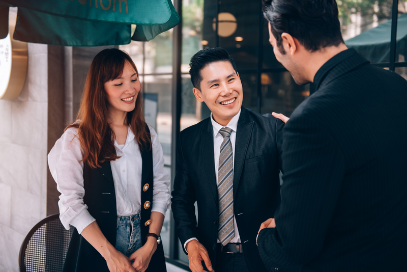 nhan-vien-kinh-doanh-tieng-anh-1