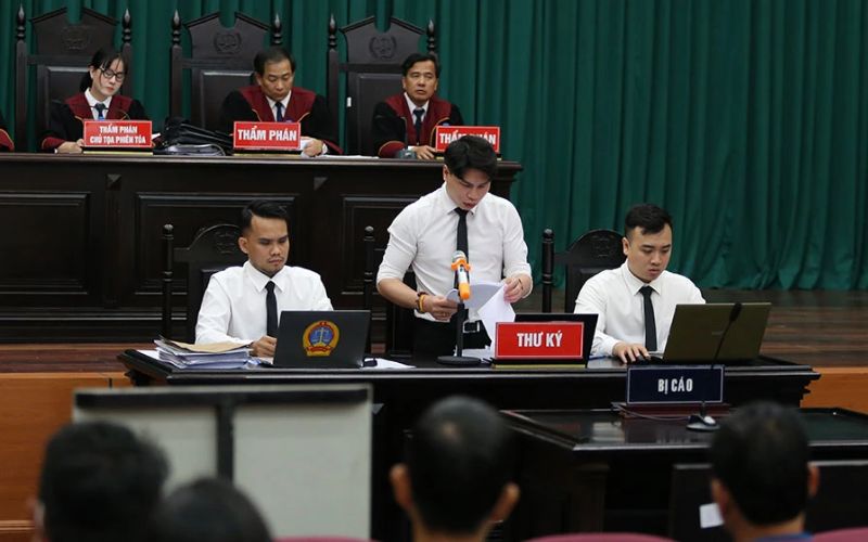 thẩm phán học ngành gì