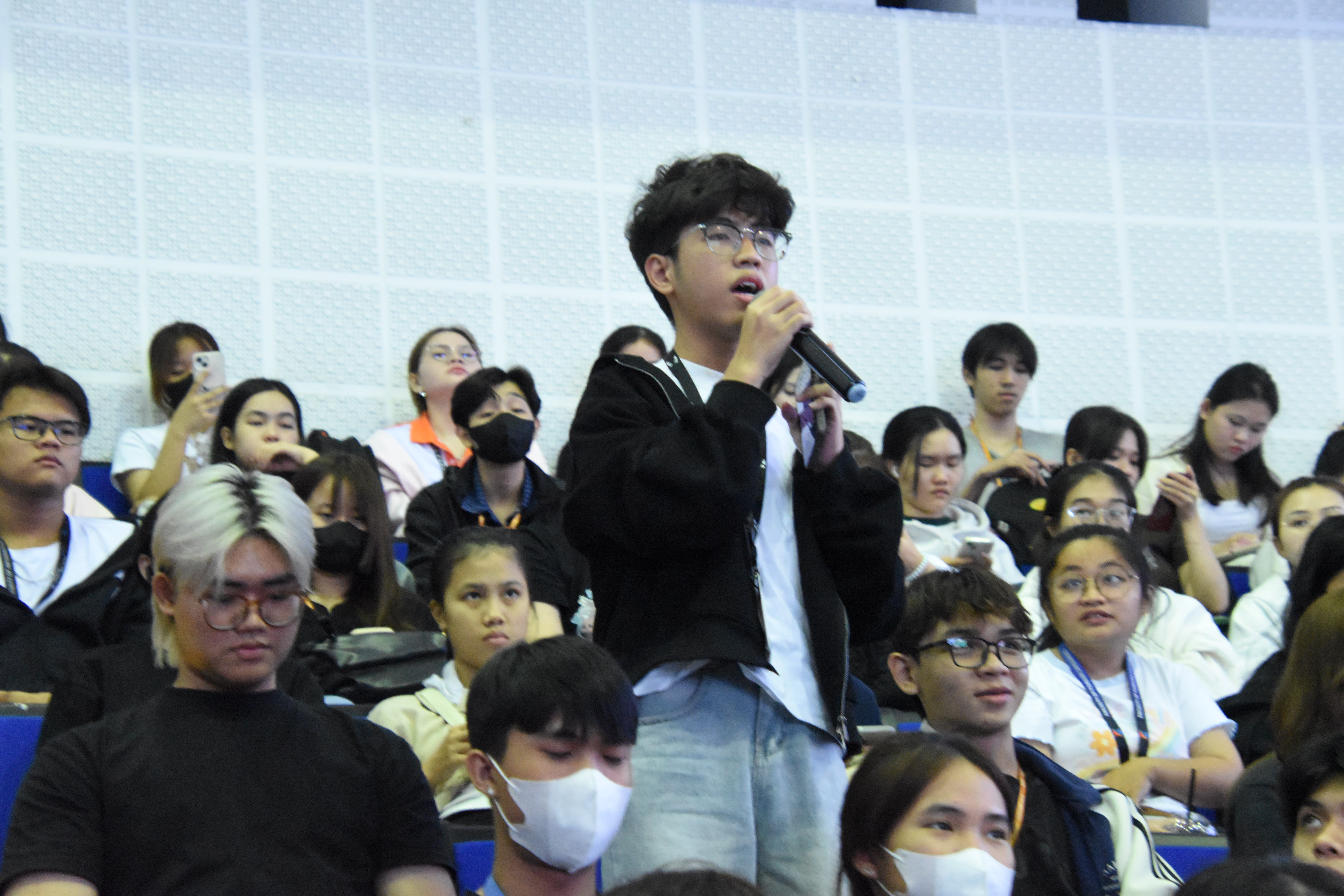 Sinh viên HUFLIT “giải mã” kỹ năng phỏng vấn trong lĩnh vực pháp lý: Từ giảng đường đến thực tiễn nghề nghiệp