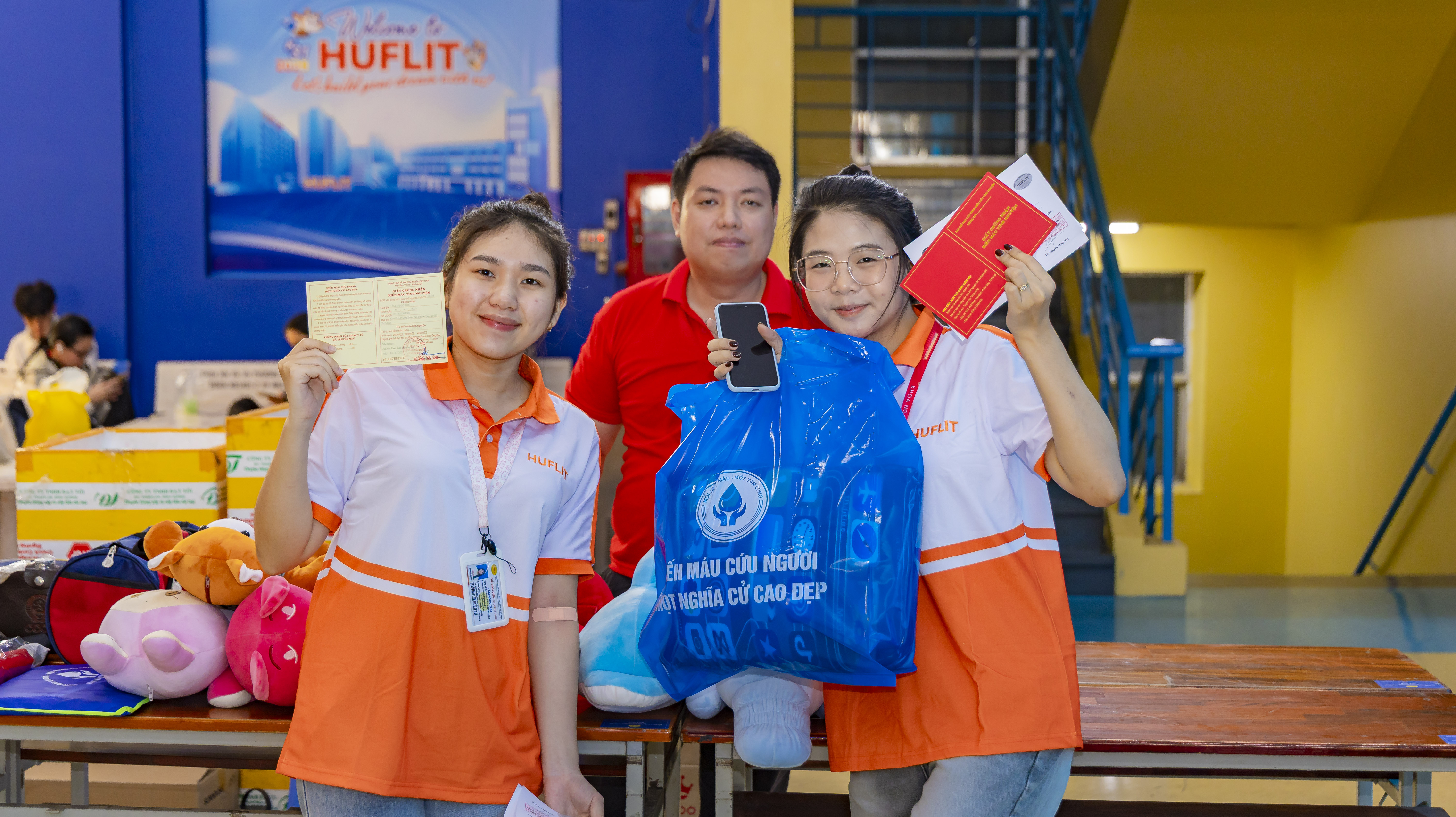 Hiến máu tình nguyện HUFLIT năm học 2025 - 2026: Hành trình lan tỏa yêu thương, gieo mầm hạnh phúc