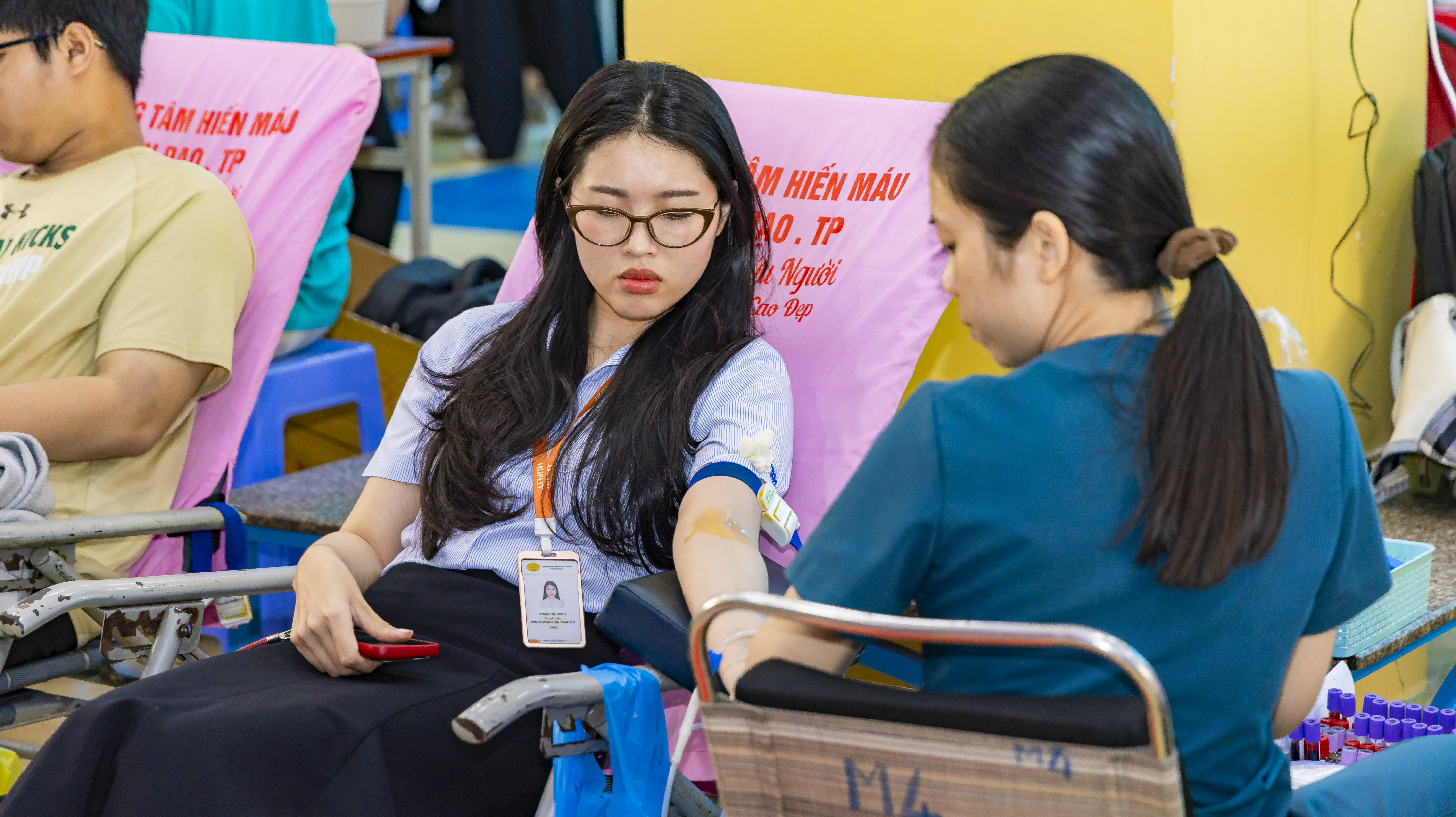Hiến máu tình nguyện HUFLIT năm học 2025 - 2026: Hành trình lan tỏa yêu thương, gieo mầm hạnh phúc