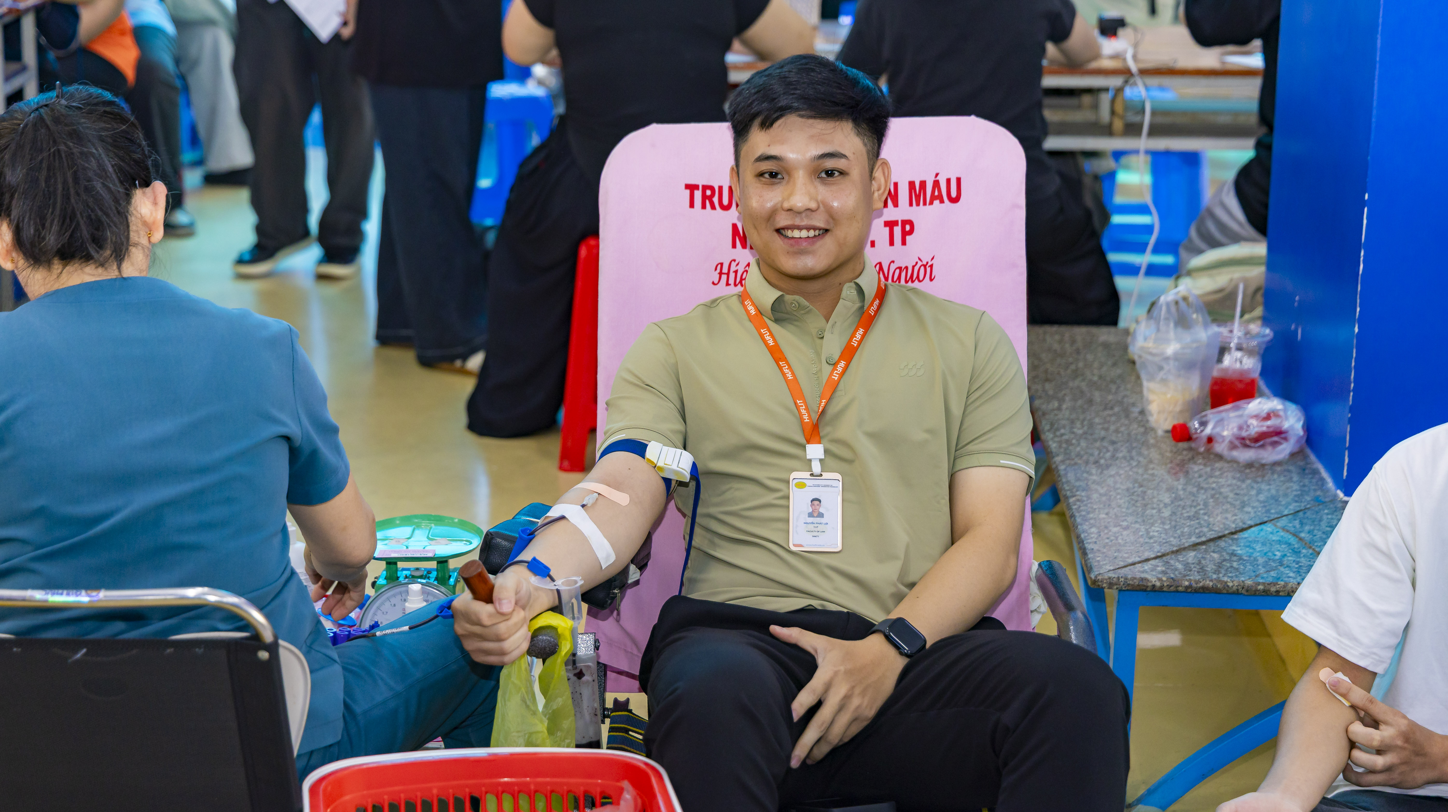 Hiến máu tình nguyện HUFLIT năm học 2025 - 2026: Hành trình lan tỏa yêu thương, gieo mầm hạnh phúc