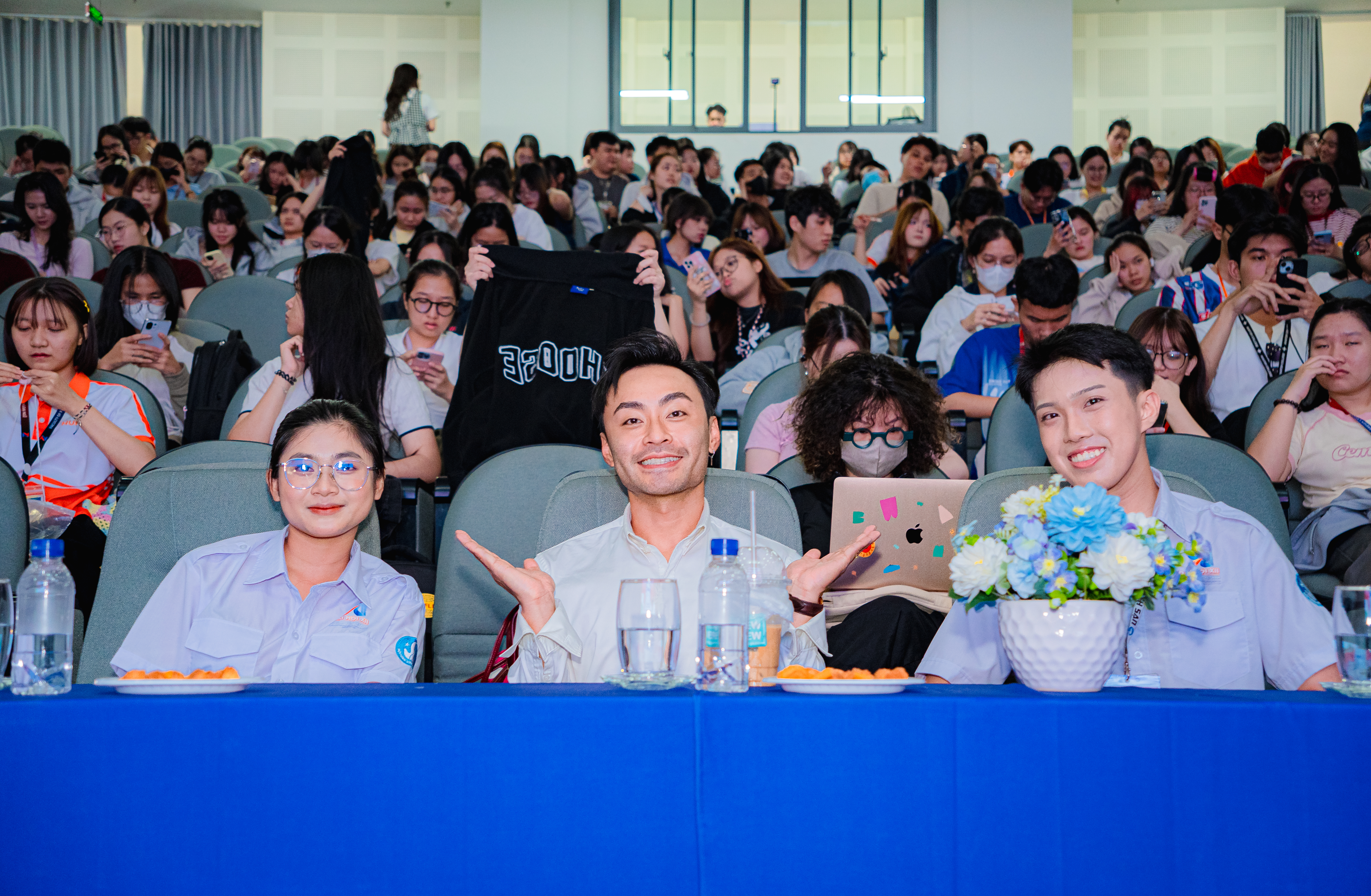 Hội thảo kỹ năng Giải quyết Mâu thuẫn Xung đột với chủ đề “Talk It Out!”