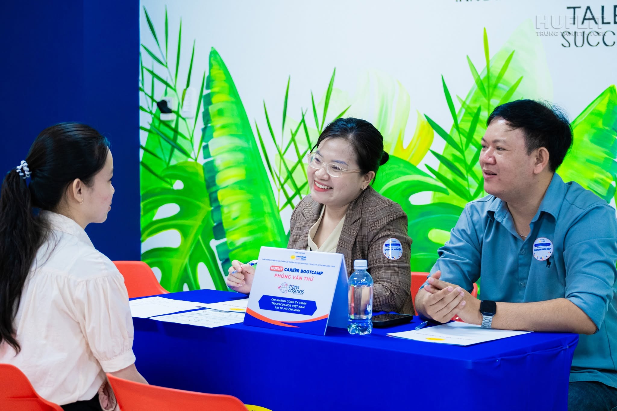 Nâng cấp “vũ khí” CV trong kỷ nguyên AI: Nhìn lại dấu ấn HUFLIT Career Bootcamp mùa 4