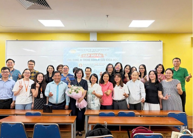 Khoa Ngoại ngữ HUFLIT cập nhật HSK 3.0, phương pháp giảng dạy và ứng dụng AI
