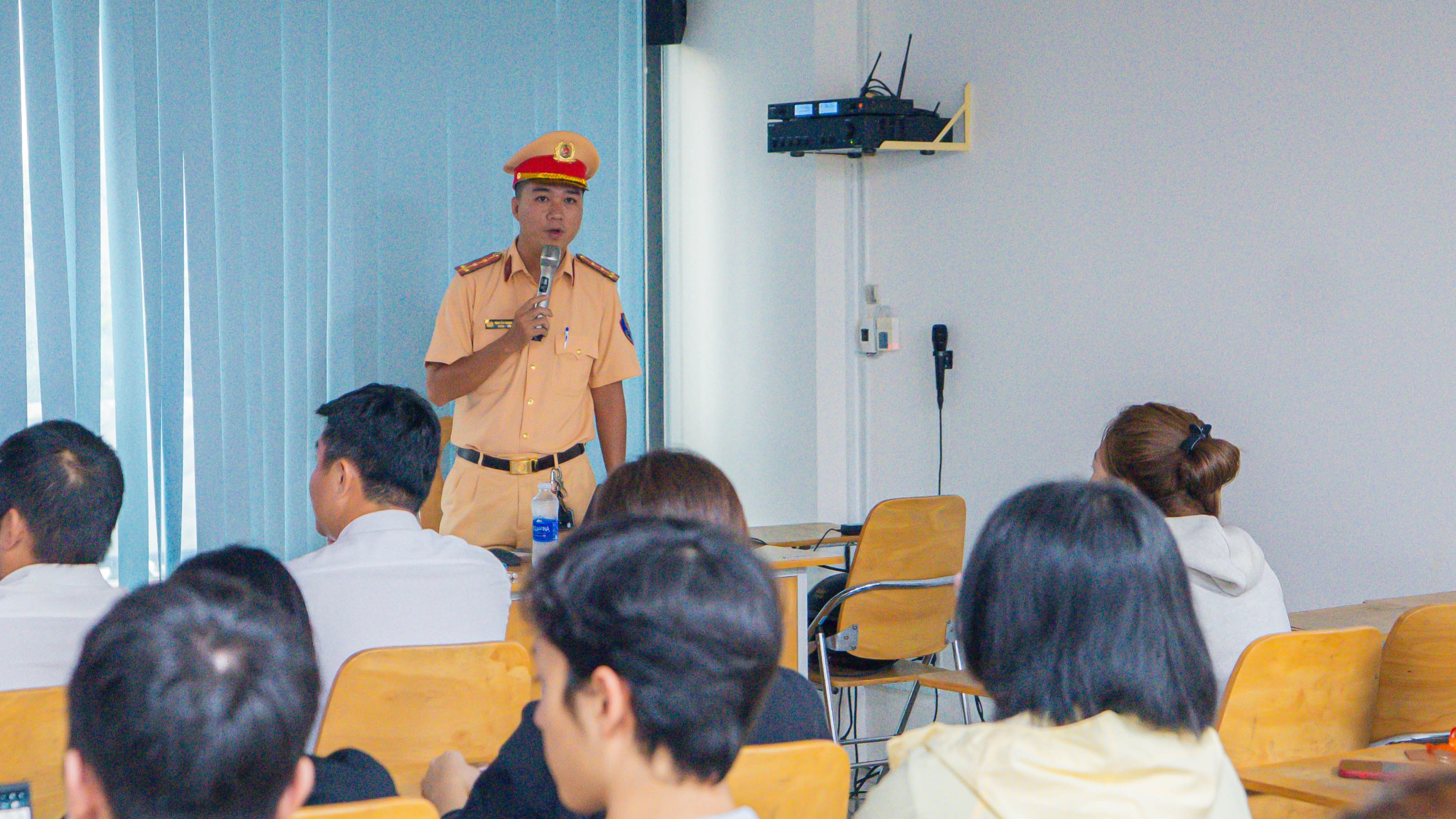 Sinh viên HUFLIT: “Đôi khi, tuổi trẻ không nhất thiết phải vội vã”
